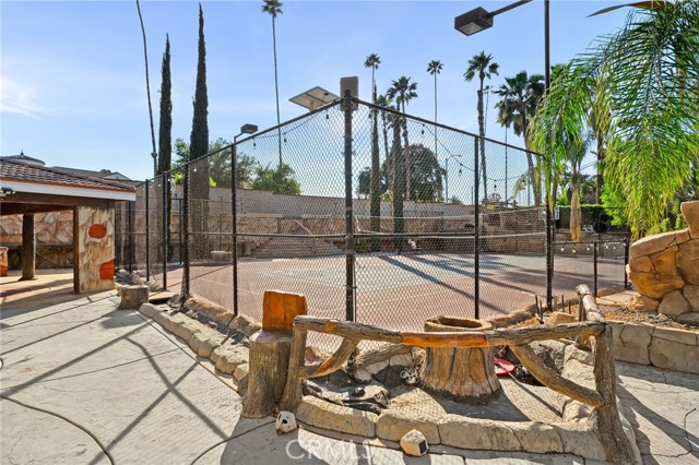 Detail Gallery Image 50 of 69 For 922 Armata Dr, Corona,  CA 92881 - 5 Beds | 4/1 Baths