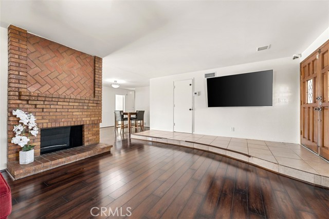 Detail Gallery Image 8 of 31 For 238 Tanforan, Diamond Bar,  CA 91765 - 4 Beds | 2 Baths