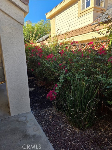 Detail Gallery Image 2 of 13 For 37463 Cole Creek Ct, Murrieta,  CA 92562 - 3 Beds | 2 Baths