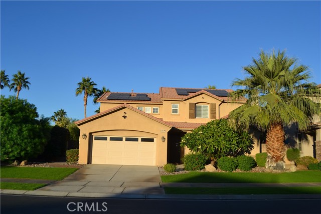 Detail Gallery Image 2 of 75 For 43247 Fiore St, Indio,  CA 92203 - 5 Beds | 2/1 Baths