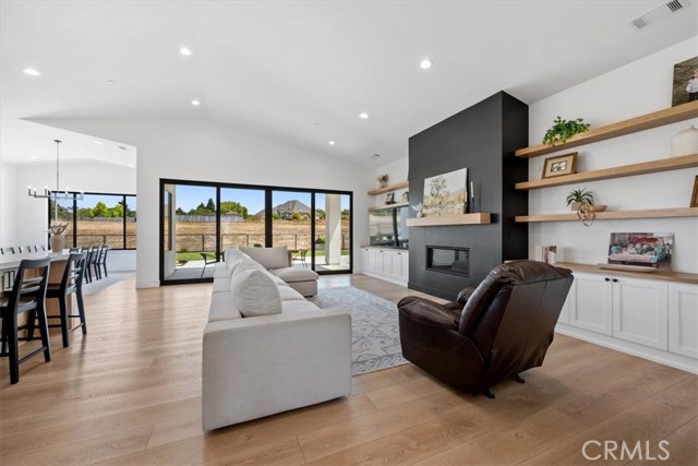 Detail Gallery Image 11 of 74 For 2064 Westhampton Dr, Arroyo Grande,  CA 93420 - 4 Beds | 4/1 Baths