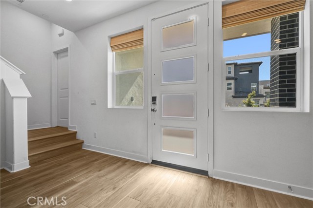 275 Sash, Irvine CA: https://media.crmls.org/medias/2f587dac-941d-47ad-9acc-0639bd60c211.jpg