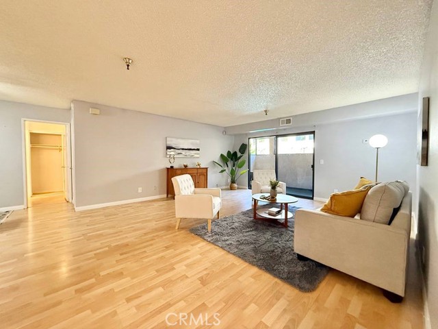 Detail Gallery Image 6 of 46 For 4142 E Mendez St #132,  Long Beach,  CA 90815 - 2 Beds | 2 Baths