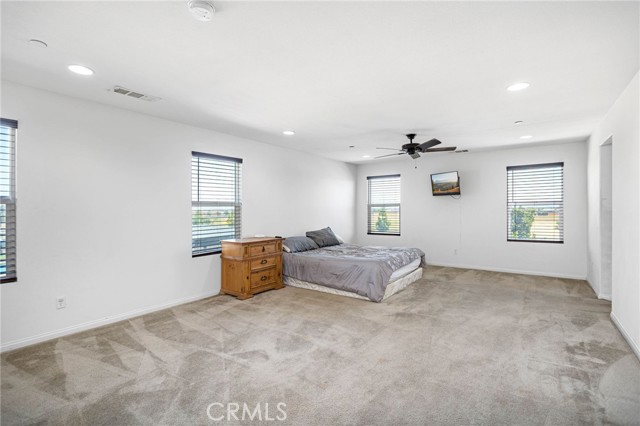 Detail Gallery Image 17 of 45 For 89 Muir Woods Rd, Perris,  CA 92570 - 5 Beds | 2/1 Baths