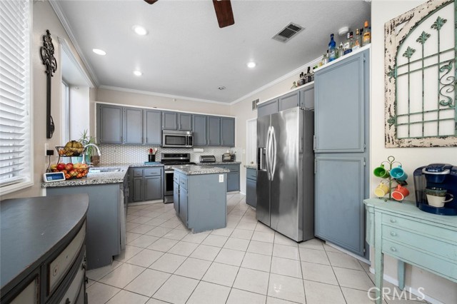 Detail Gallery Image 17 of 49 For 23786 Marin Ct, Murrieta,  CA 92562 - 3 Beds | 2/1 Baths