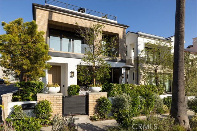 508 Goldenrod Avenue, Corona del Mar CA: https://media.crmls.org/medias/2f5c5074-32e5-4968-9fe4-ab7094c4c7fd.jpg