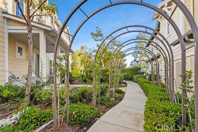 Detail Gallery Image 2 of 28 For 26 Passaflora Ln, Ladera Ranch,  CA 92694 - 3 Beds | 2/1 Baths