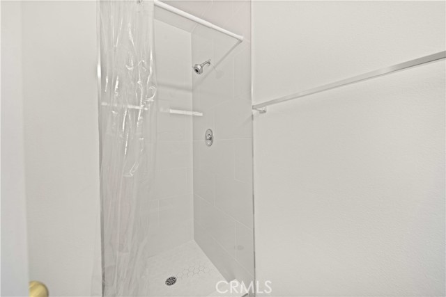 Detail Gallery Image 12 of 23 For 9714 Sepulveda Bld #202,  North Hills,  CA 91343 - 2 Beds | 2 Baths