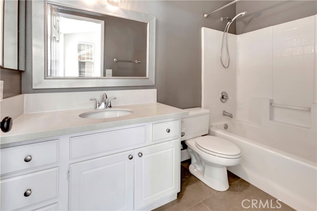 Detail Gallery Image 14 of 21 For 41 Paseo Simpatico, Rancho Santa Margarita,  CA 92688 - 3 Beds | 3 Baths