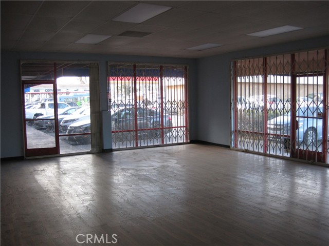 331 E 9th Street, San Bernardino, California 92410, ,Commercial Lease,For Rent,331 E 9th Street,CRWS22246342