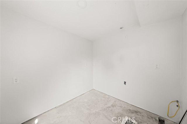 40 Country Wood Drive, Phillips Ranch CA: https://media.crmls.org/medias/2f5ed3aa-49dd-432d-a943-c236e7dd1803.jpg