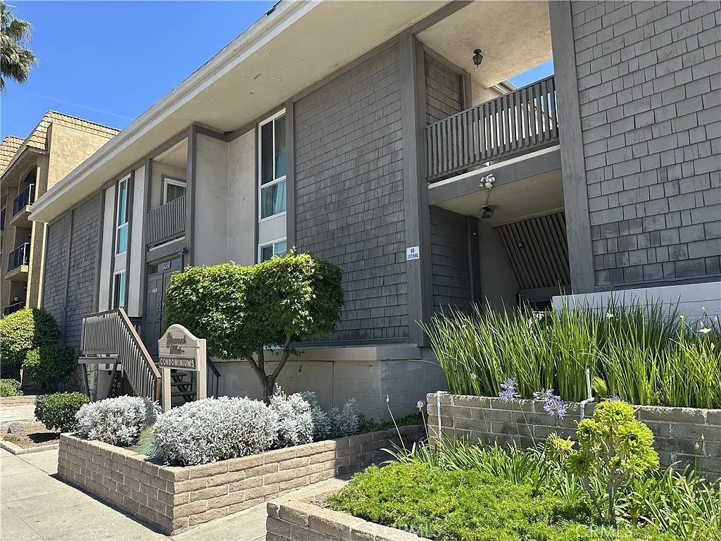 3500 Elm #10