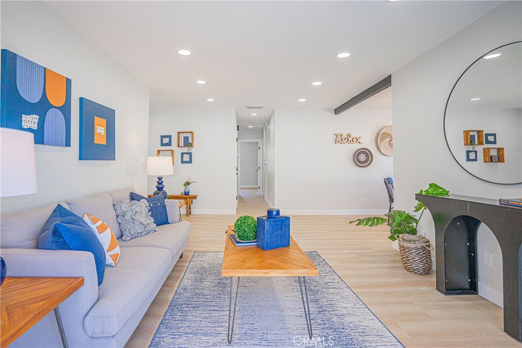 2f5f14a5 799c 448b 8693 6a2baa502943