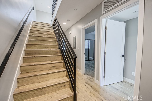 Detail Gallery Image 21 of 37 For 5351 Lexington Avenue, Hollywood,  CA 90029 - 4 Beds | 5 Baths