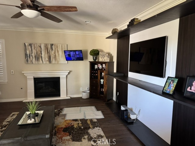 Detail Gallery Image 4 of 15 For 45854 Corte Mislanca, Temecula,  CA 92592 - 4 Beds | 3 Baths