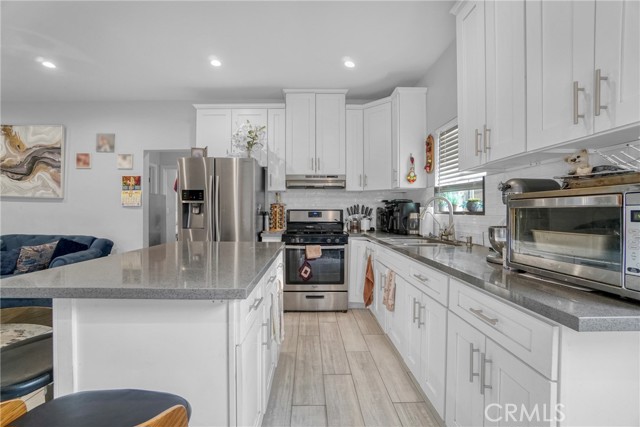 Detail Gallery Image 21 of 47 For 7663 Shadyglade Ave, North Hollywood,  CA 91605 - – Beds | – Baths
