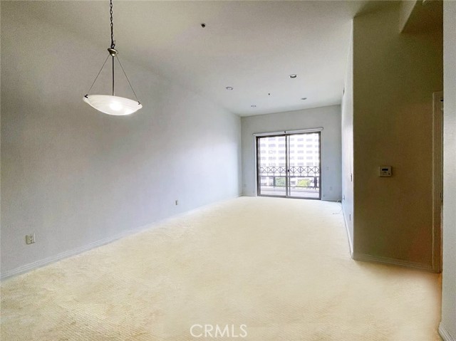 931 E Walnut Street, Pasadena CA: https://media.crmls.org/medias/2f60d5c7-40eb-4ce9-902b-a534aba6c875.jpg
