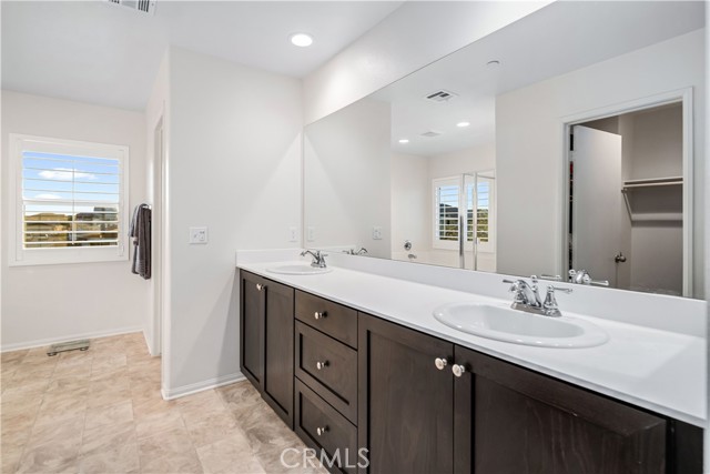 Detail Gallery Image 31 of 49 For 2434 Lugar Hermoso Ct, Rosamond,  CA 93560 - 4 Beds | 2/1 Baths