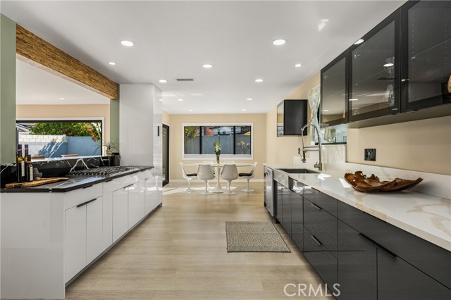 Detail Gallery Image 25 of 64 For 7830 E Ring, Long Beach,  CA 90808 - 4 Beds | 4 Baths