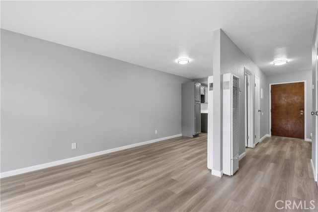 Photo #5: CRPW25168663 Listing 
