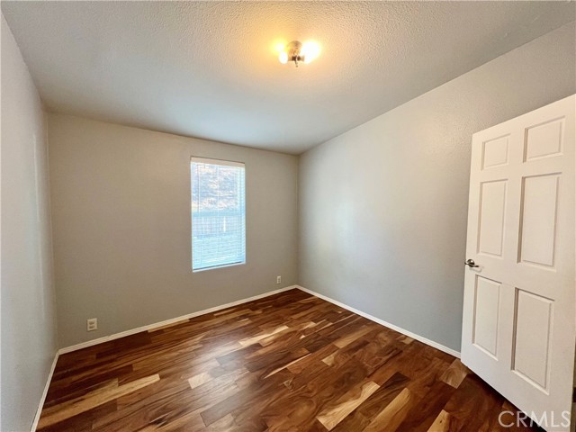 201 Lakewood Drive, Frazier Park CA: https://media.crmls.org/medias/2f6270af-7cfb-407a-a53d-67b479e763d2.jpg