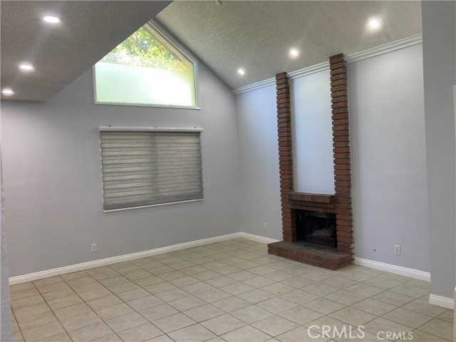 Detail Gallery Image 5 of 19 For 12122 Ferris Rd #1,  El Monte,  CA 91732 - 3 Beds | 2/1 Baths