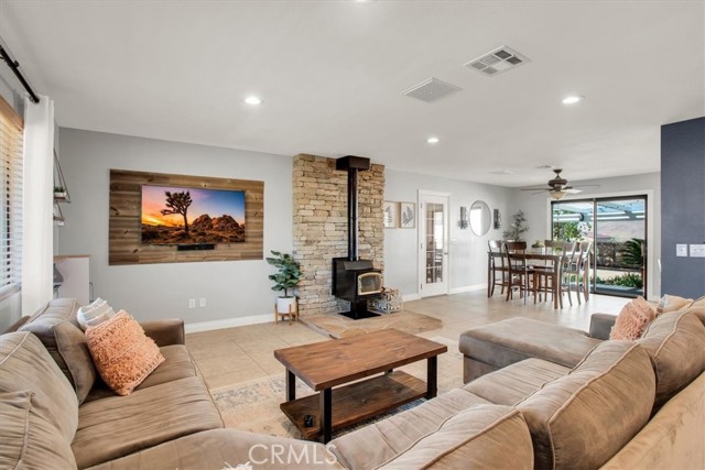 Detail Gallery Image 5 of 57 For 58943 Natoma Trl, Yucca Valley,  CA 92284 - 4 Beds | 2 Baths