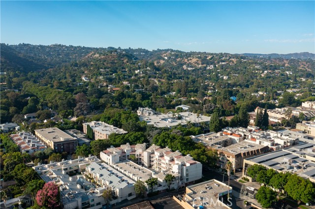 Detail Gallery Image 22 of 23 For 4242 Stansbury Ave #106,  Sherman Oaks,  CA 91423 - 2 Beds | 2 Baths