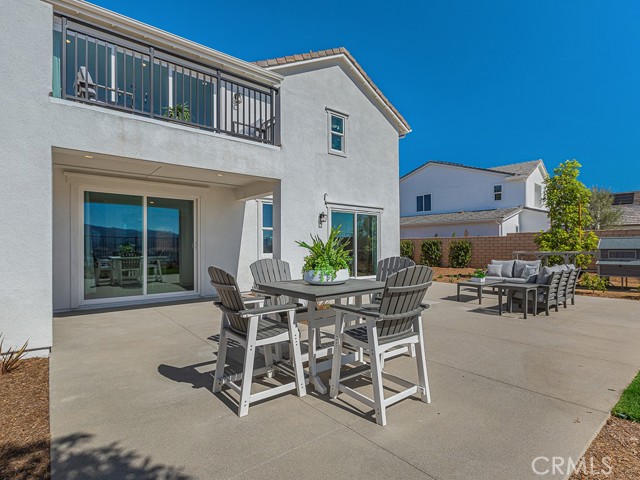 Detail Gallery Image 4 of 39 For 28921 Saddle Cir, Castaic,  CA 91384 - 4 Beds | 3 Baths