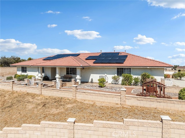 Detail Gallery Image 7 of 60 For 10660 Ranchero, Oak Hills,  CA 92344 - 4 Beds | 3 Baths