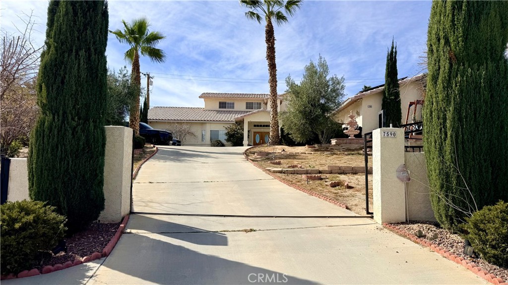 7590 Fairway
