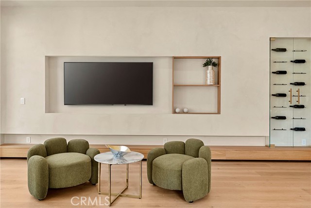 Detail Gallery Image 19 of 58 For 5525 Carpenter Ave, Valley Village,  CA 91607 - 5 Beds | 6/1 Baths