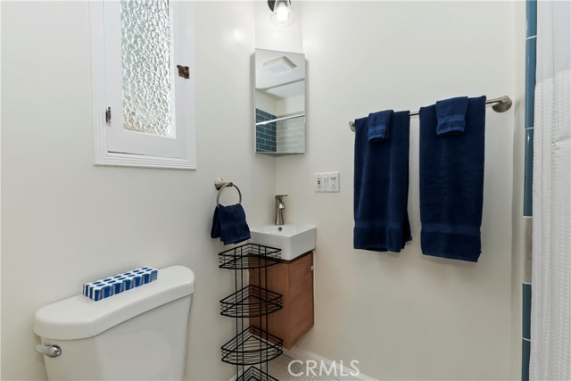 Detail Gallery Image 22 of 32 For 23677 Hillside Dr, Crestline,  CA 92325 - 1 Beds | 1 Baths