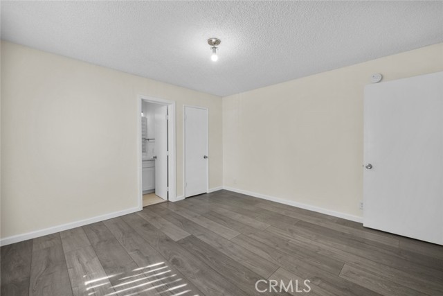 Detail Gallery Image 15 of 41 For 18555 Collins St #C18,  Tarzana,  CA 91356 - 2 Beds | 2 Baths