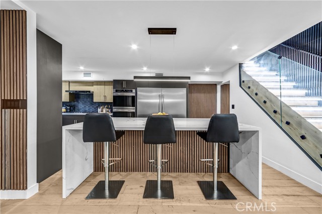 Detail Gallery Image 10 of 29 For 6672 Lakeridge Rd, Los Angeles,  CA 90068 - 3 Beds | 3 Baths