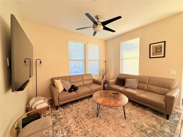 Detail Gallery Image 10 of 46 For 18 Kenilworth Ln #150,  Aliso Viejo,  CA 92656 - 3 Beds | 2/1 Baths