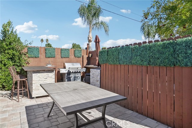 18937 Sylvan Street photo 42