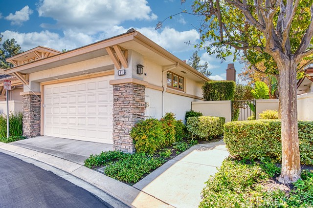 Detail Gallery Image 1 of 31 For 51 Bogey Ln, Coto de Caza,  CA 92679 - 3 Beds | 2 Baths