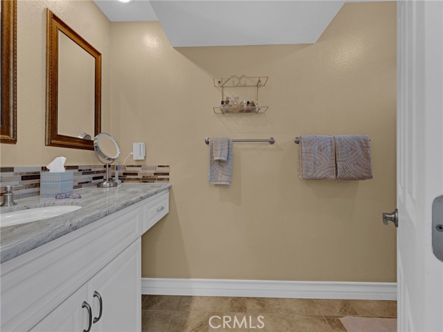 28702 Eagleton Street, Agoura Hills CA: https://media.crmls.org/medias/2f6691ba-5ddb-47e7-a546-890799b7608c.jpg