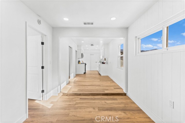 325 Echo Court, San Bernardino CA: https://media.crmls.org/medias/2f66f727-2f77-417a-a3f7-eaf5f707e6e9.jpg