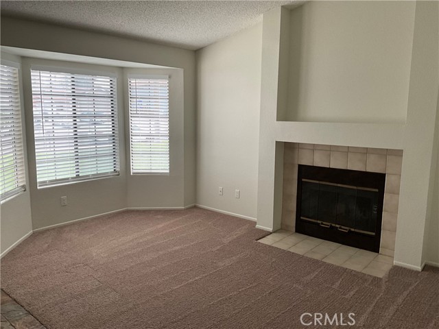 Detail Gallery Image 5 of 19 For 39513 Oak Cliff Dr, Temecula,  CA 92591 - 3 Beds | 2 Baths