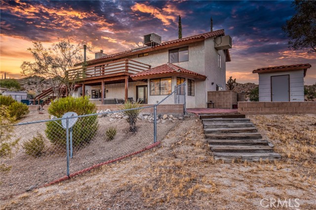 Detail Gallery Image 9 of 75 For 6107 Mandarin Rd, Yucca Valley,  CA 92284 - 3 Beds | 3/1 Baths