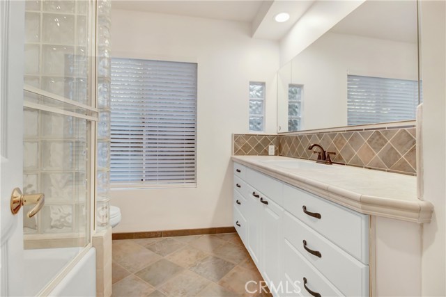 Detail Gallery Image 11 of 20 For 8631 Santa Susana Pl, West Hills,  CA 91304 - 3 Beds | 2 Baths