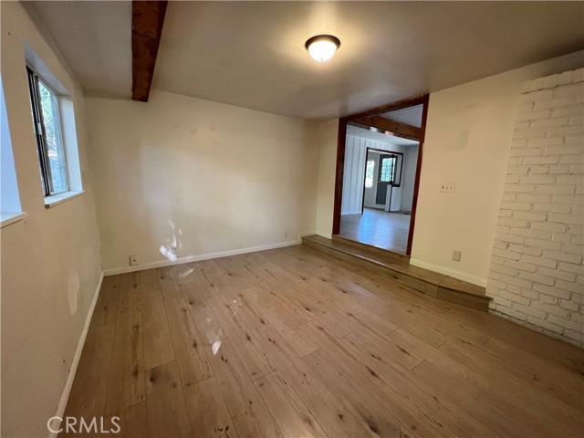 Detail Gallery Image 7 of 22 For 782 N Village, Crestline,  CA 92325 - 3 Beds | 1/1 Baths