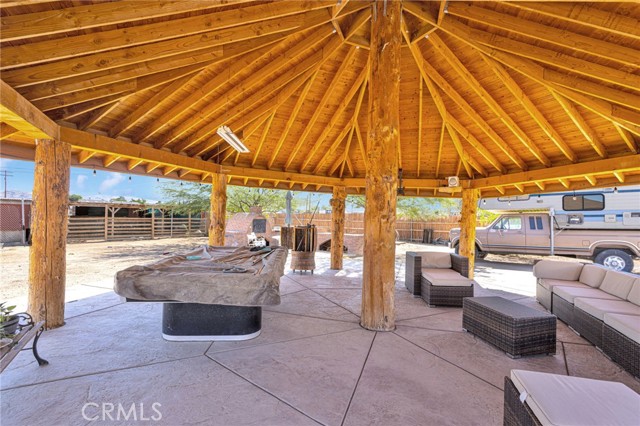 21350 Ramona Avenue, Apple Valley CA: https://media.crmls.org/medias/2f6aee01-f1fb-4bf2-b89e-52faf3fd9c89.jpg