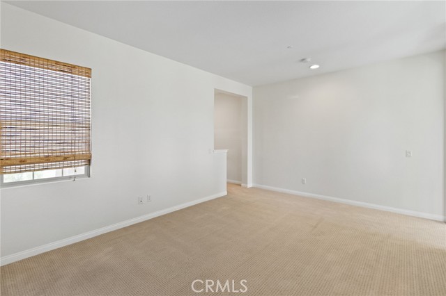 Detail Gallery Image 12 of 28 For 142 Yellow, Irvine,  CA 92618 - 4 Beds | 3 Baths
