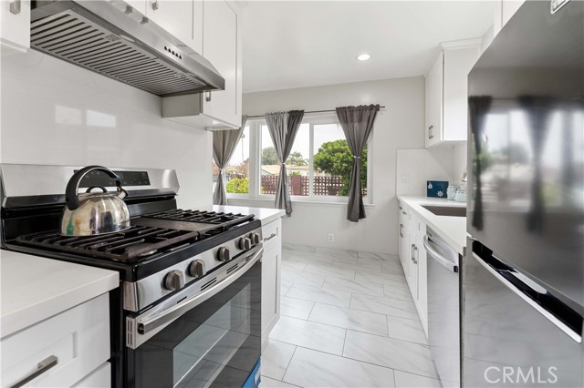 2106 W Judith Lane, Anaheim CA: https://media.crmls.org/medias/2f6cd66f-2b9c-499d-b10d-2f110f0fb6df.jpg