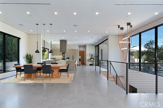 Detail Gallery Image 6 of 36 For 14753 Round Valley, Sherman Oaks,  CA 91403 - 4 Beds | 5 Baths