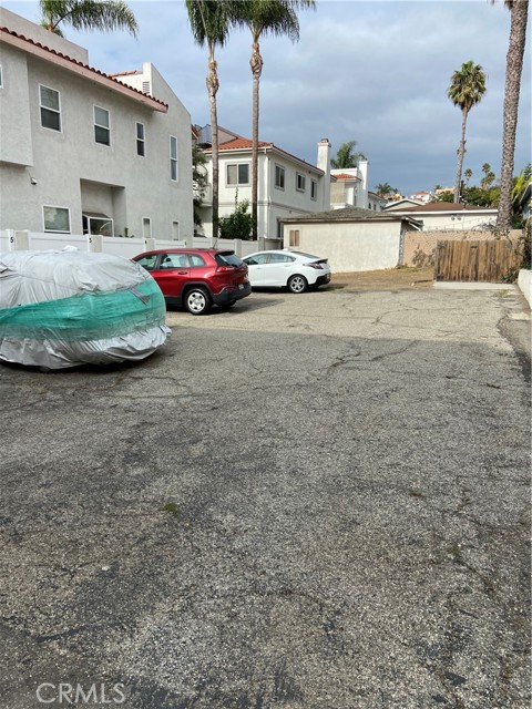 712 Guadalupe Avenue, Redondo Beach, California 90277, ,Residential Income,Sold,Guadalupe,PW21236279