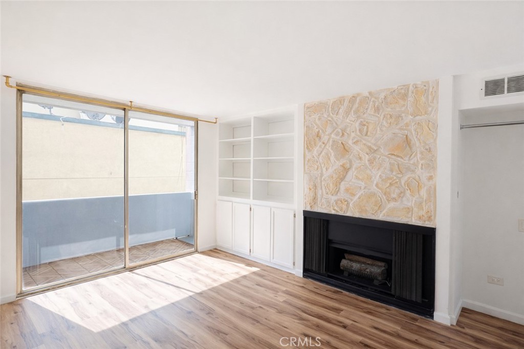 421 S La Fayette Park #404